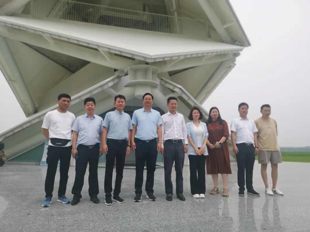 云笈生態(tài)|平頂山領(lǐng)導(dǎo)一行考察雷山共富方艙基地、稻生西塢萬(wàn)畝方數(shù)字農(nóng)業(yè)產(chǎn)業(yè)園